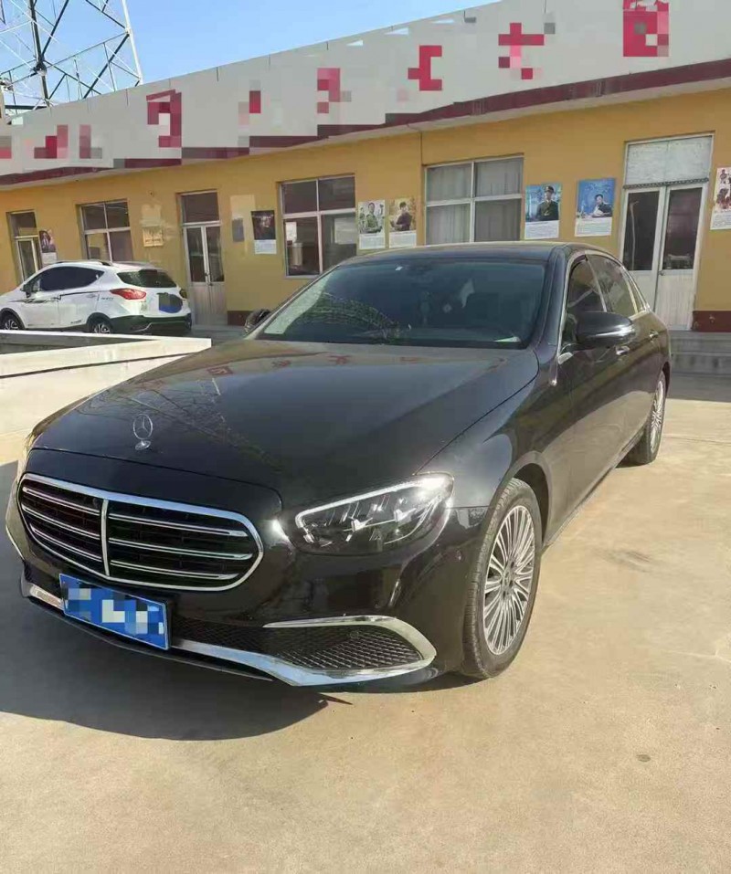 济宁21年奔驰E2