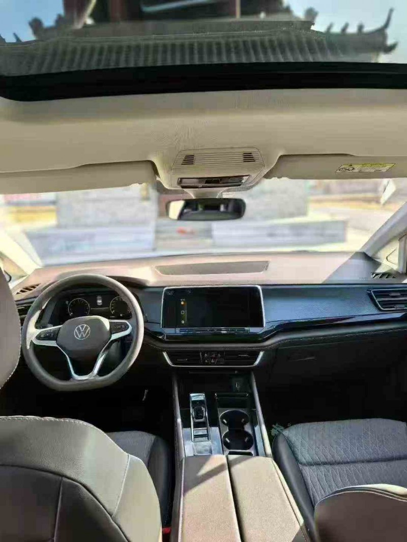 阳泉25年大众威然4