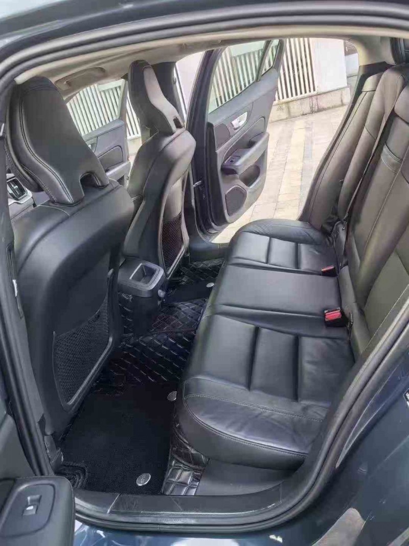 東營20年沃爾沃S60L4