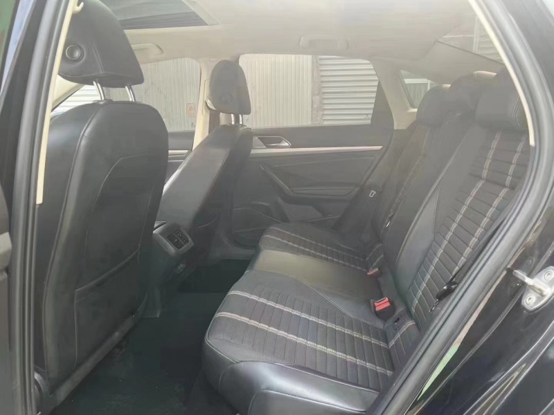 临沂20年大众朗逸4