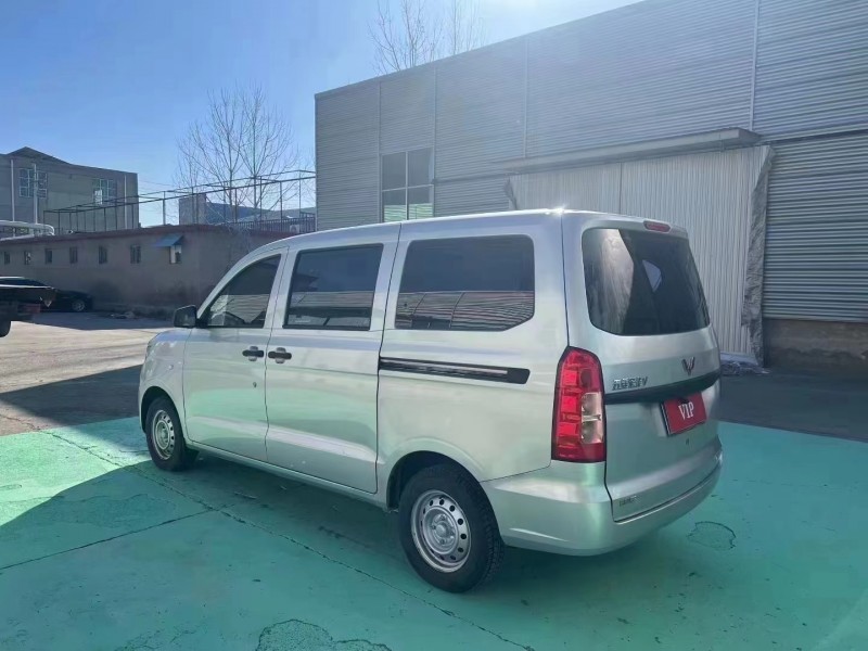 临沂23年五菱汽车宏光7