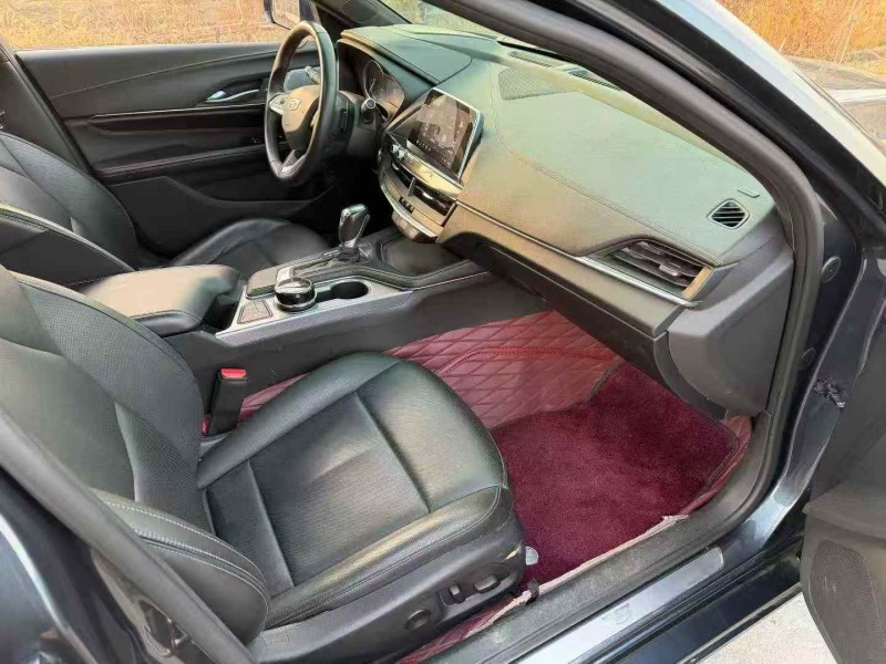 嘉兴21年凯迪拉克CT44