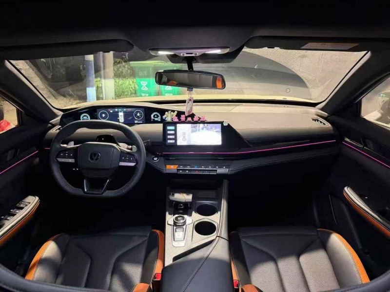 广州25年长安汽车UNI5