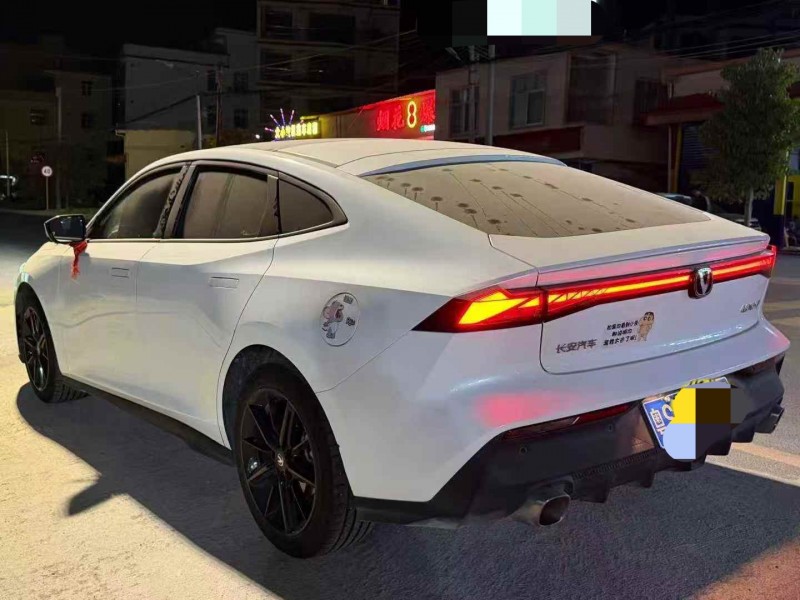 广州25年长安汽车UNI7