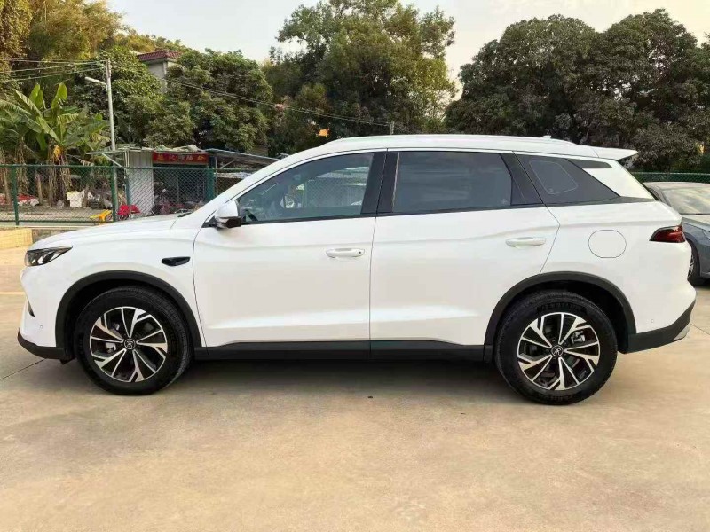 广州25年比亚迪宋2