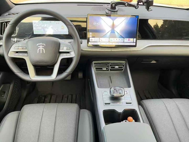 广州25年比亚迪宋8