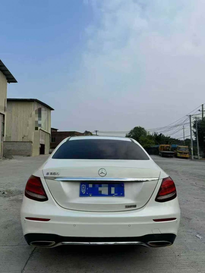 广州16年奔驰E9