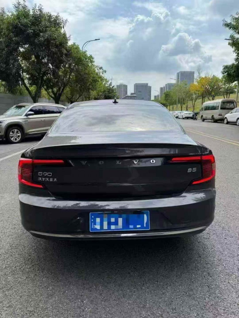 重庆21年沃尔沃S909