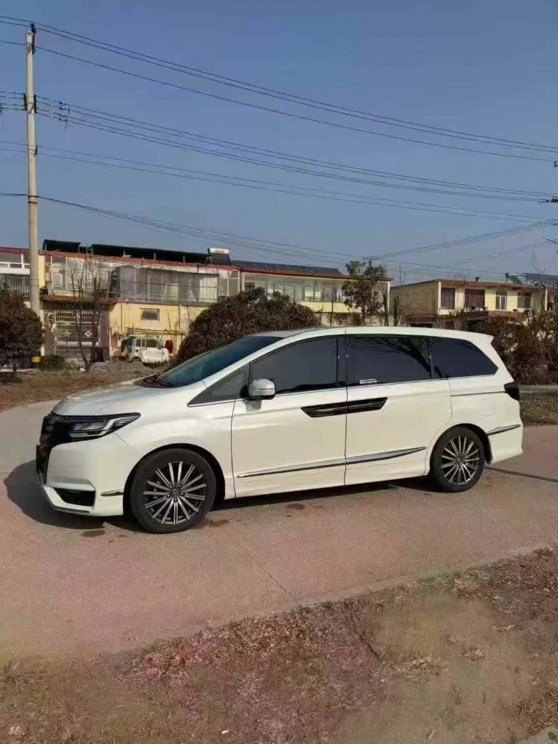 青岛22年本田艾力绅2