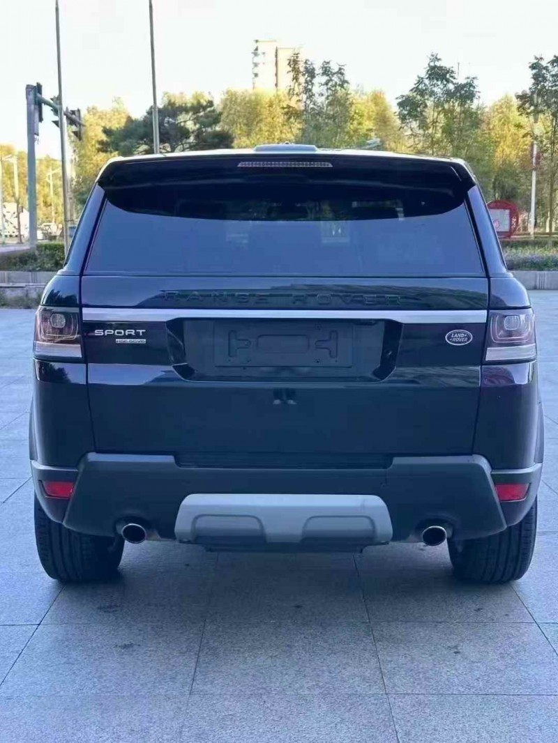 吉林16年路虎揽胜运动5