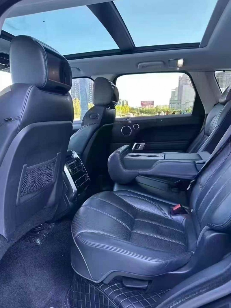 吉林16年路虎揽胜运动9