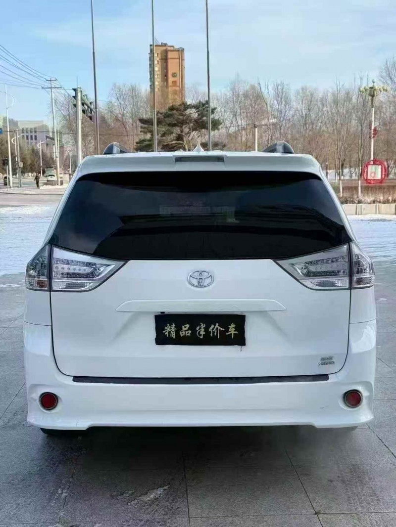 吉林19年丰田塞纳6