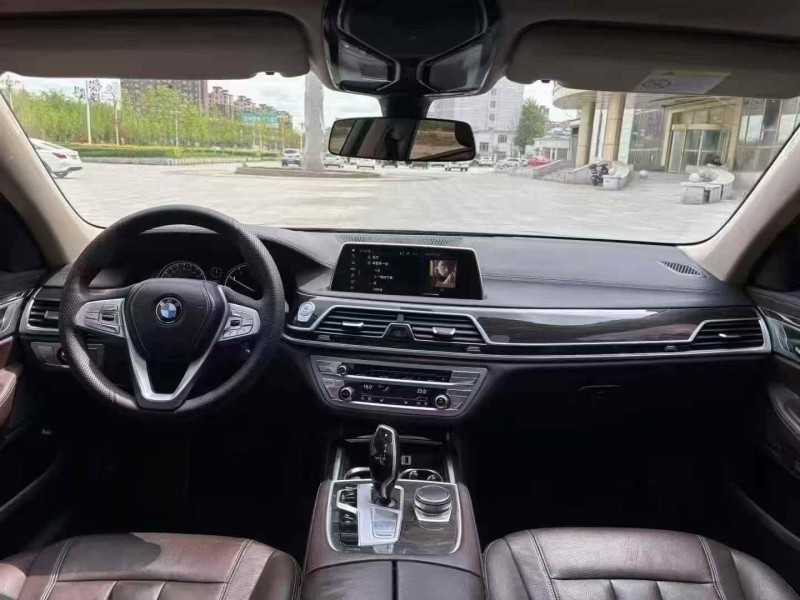 吉林17年宝马7系5