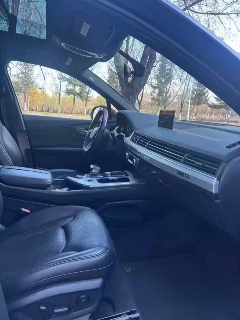 吉林16年奥迪Q78