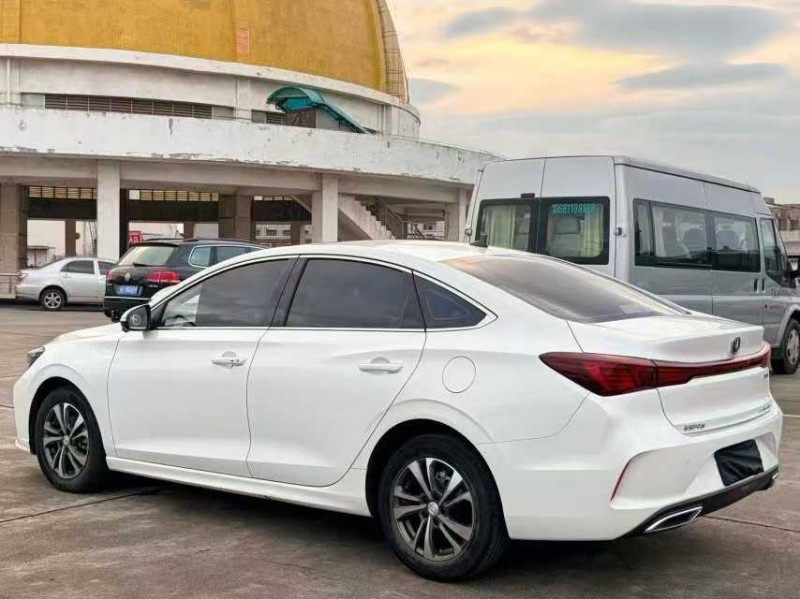 东莞24年长安汽车逸动7