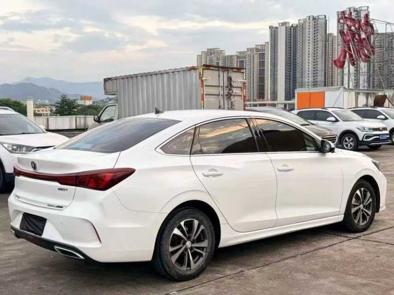 东莞24年长安汽车逸动9