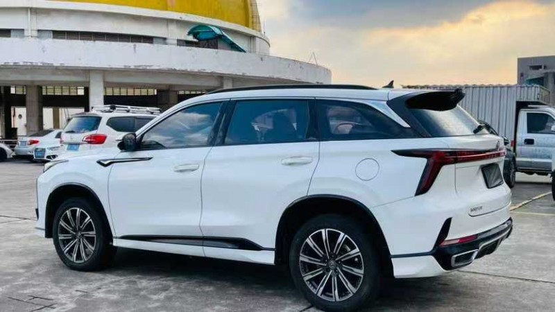 东莞23年长安汽车CS757