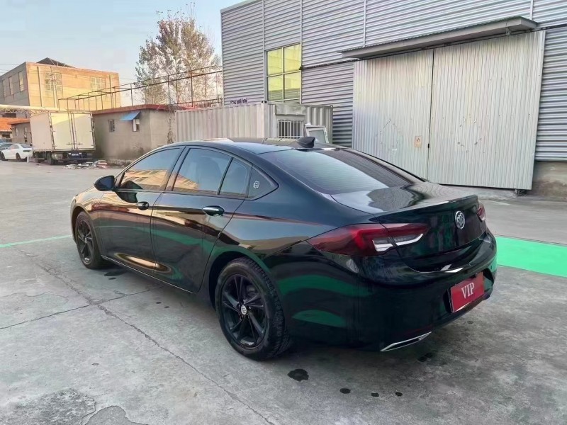 临沂21年别克君威8