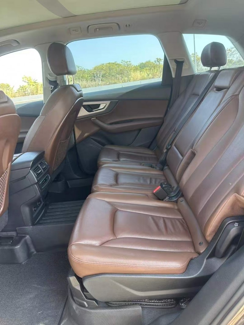 广州18年奥迪Q78