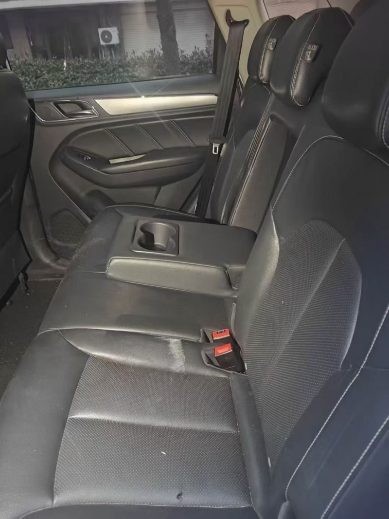 济宁16年荣威RX54