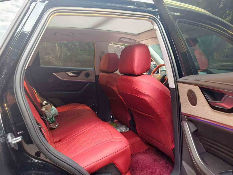 重慶25年紅旗HS57