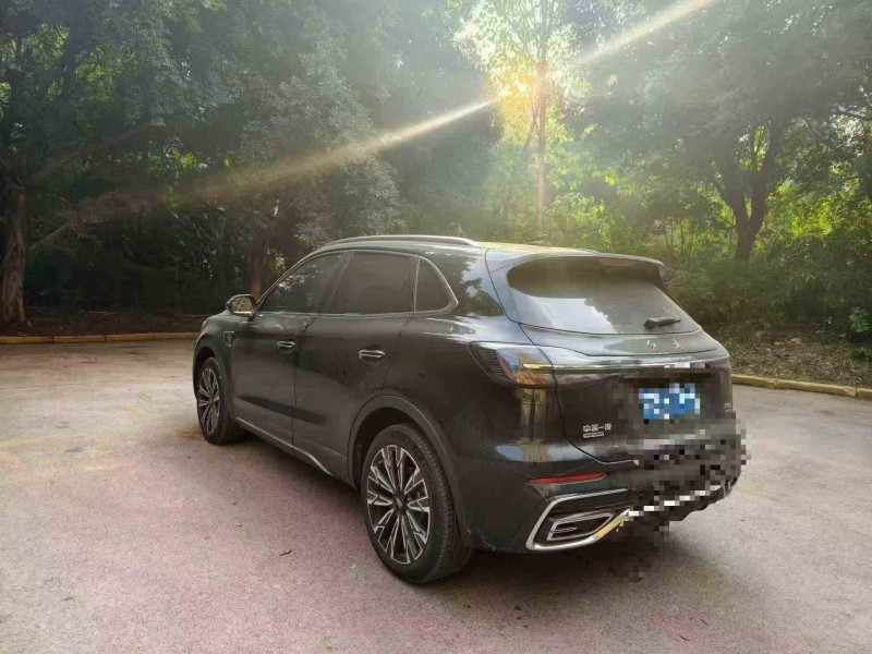 重慶25年紅旗HS58