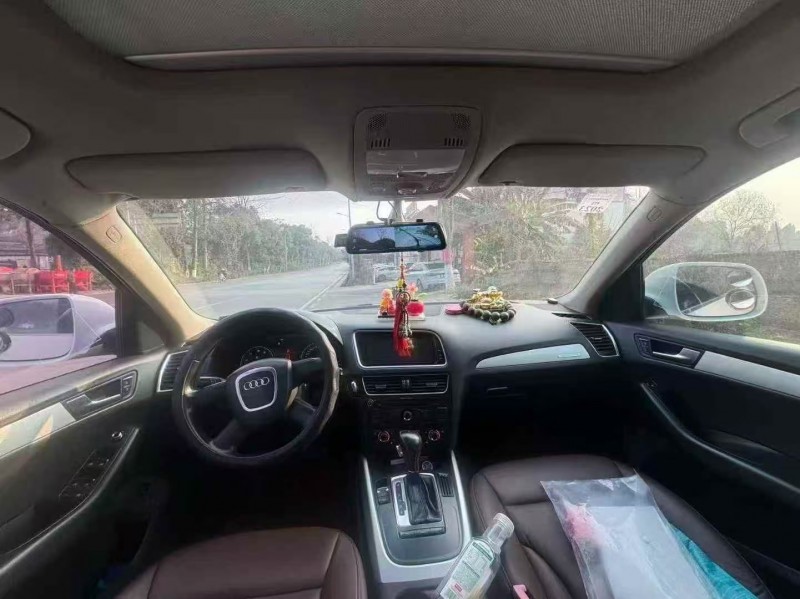 重庆11年奥迪Q58