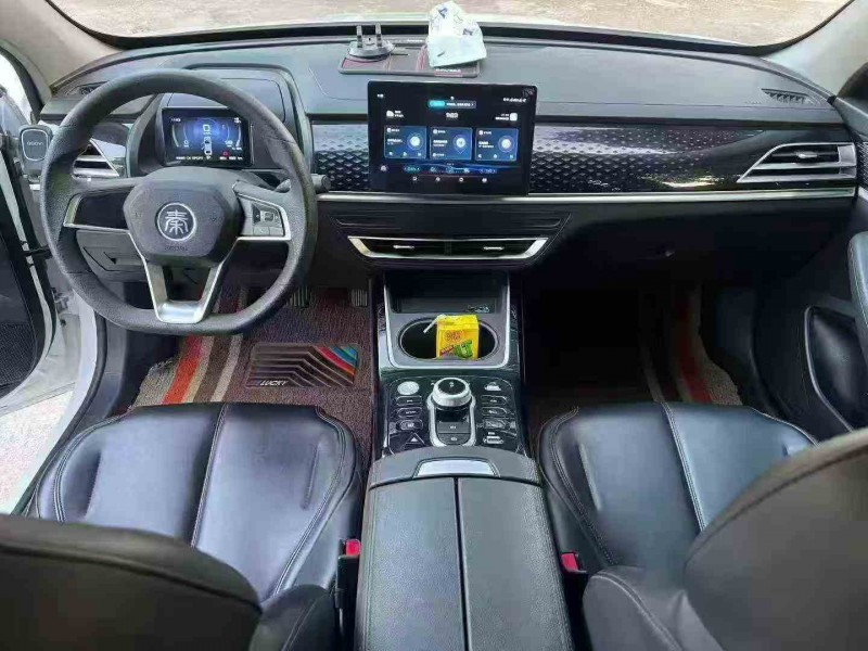 江门23年比亚迪秦5