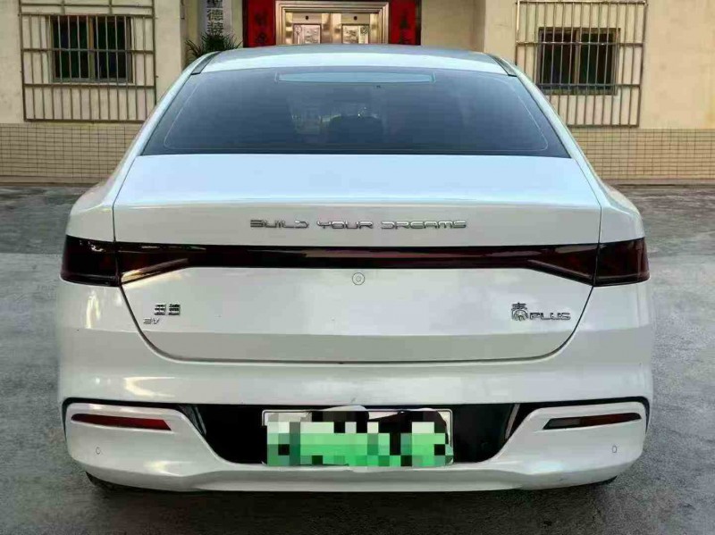 江门23年比亚迪秦6