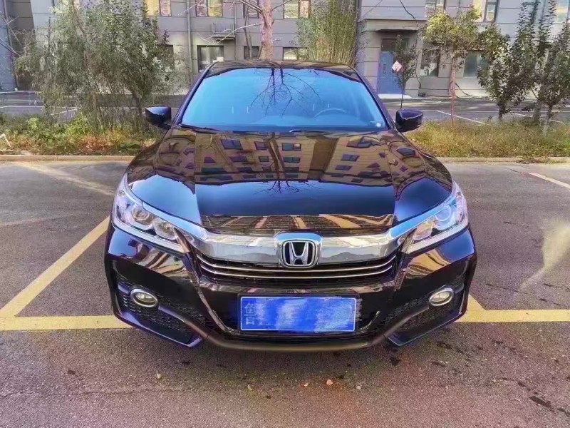 烟台16年本田雅阁1