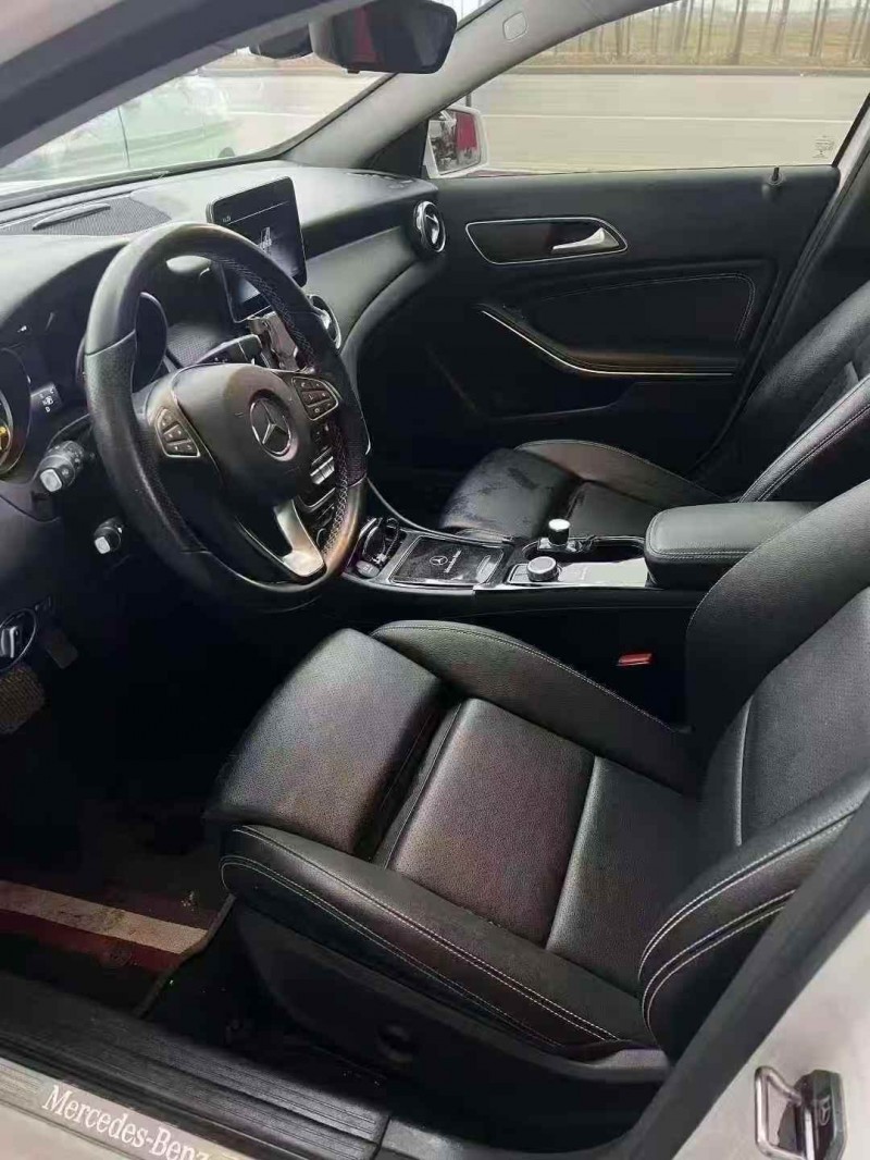 烟台19年奔驰GLA4