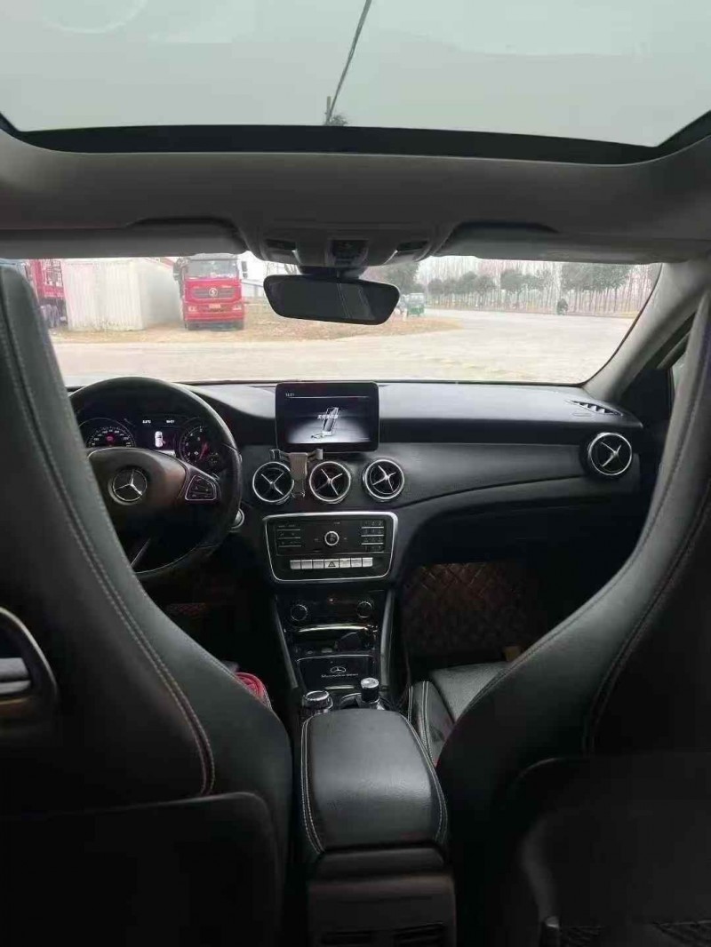 烟台19年奔驰GLA5