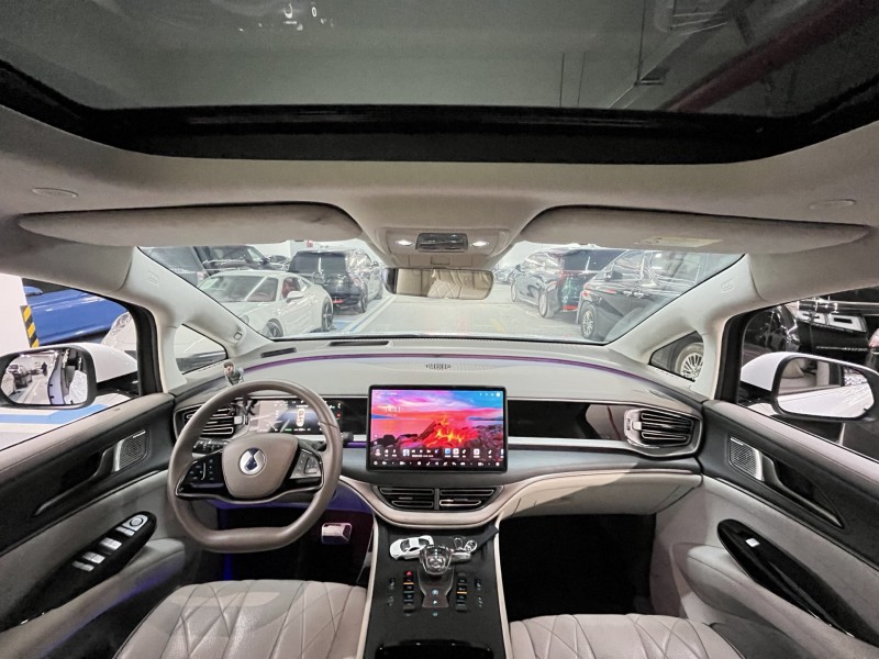 深圳23年腾势D95