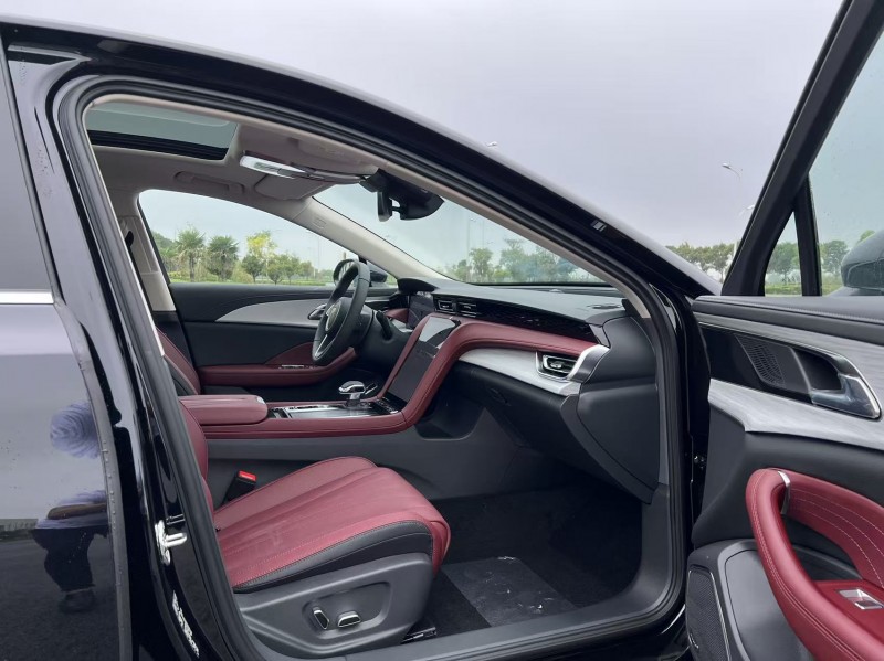 鹽城25年紅旗H56