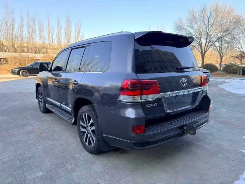 石家庄20年丰田兰德酷路泽8