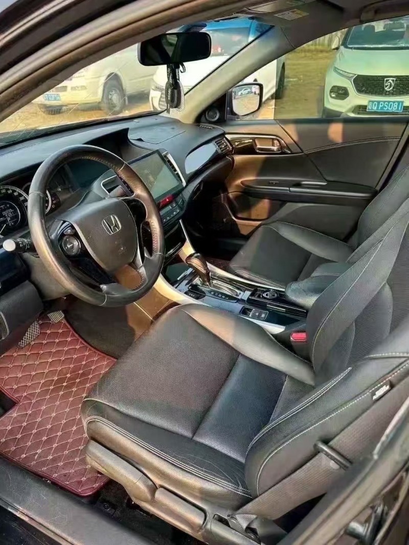 中山18年本田雅阁5