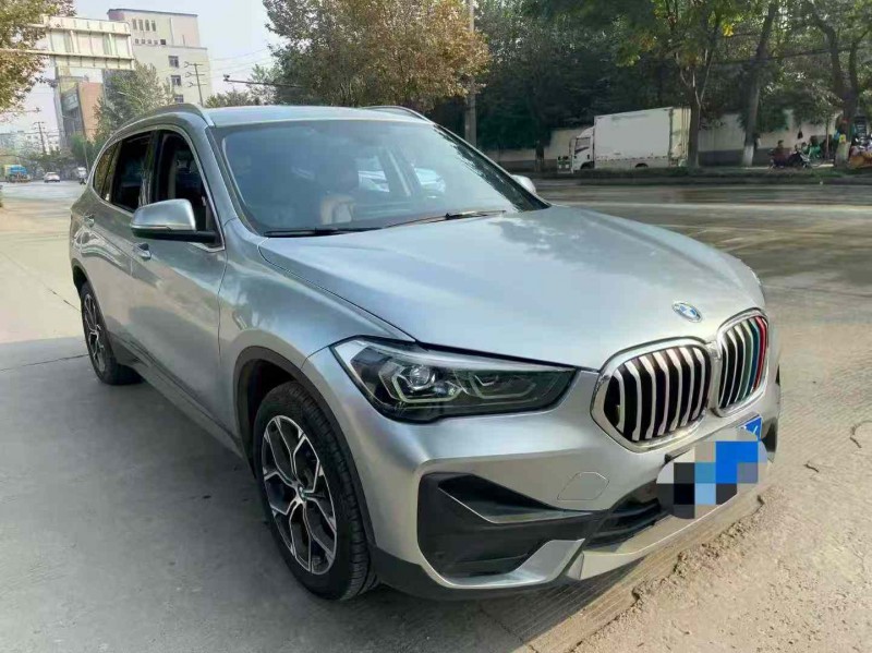 成都22年宝马X12