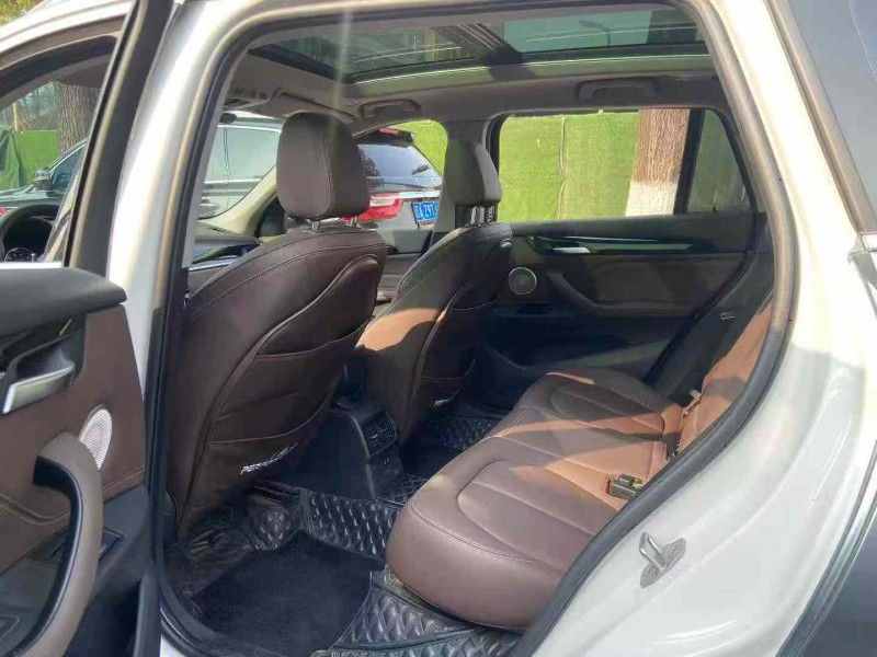 成都22年宝马X15