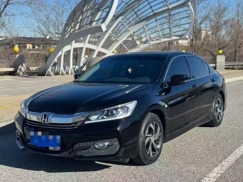 营口17年本田雅阁3