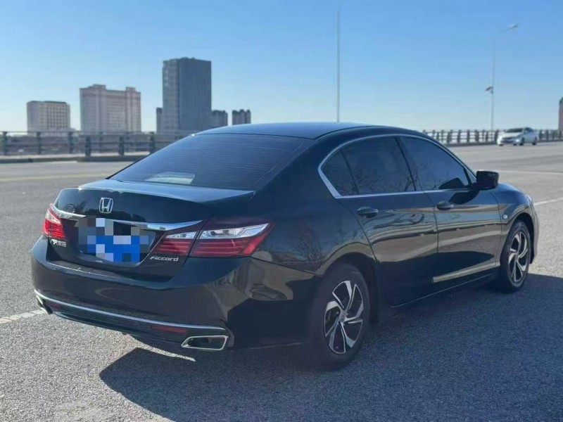 营口17年本田雅阁4