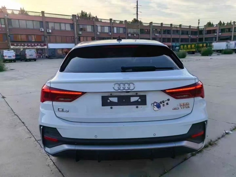 青岛21年奥迪Q38