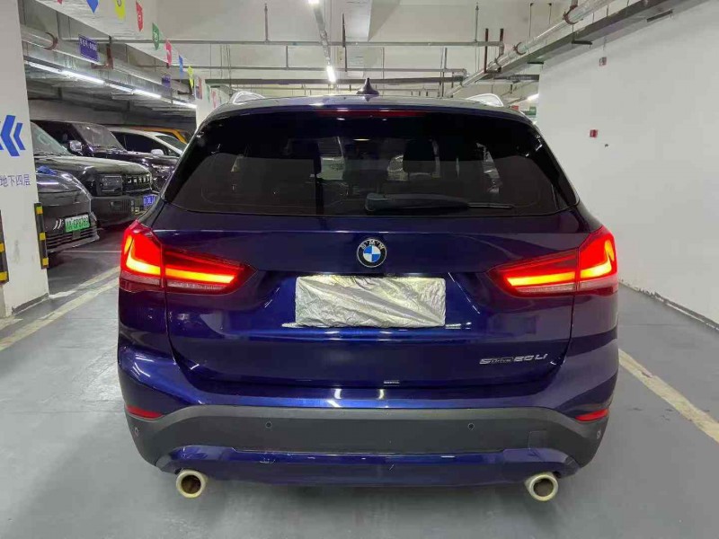 成都20年宝马X18
