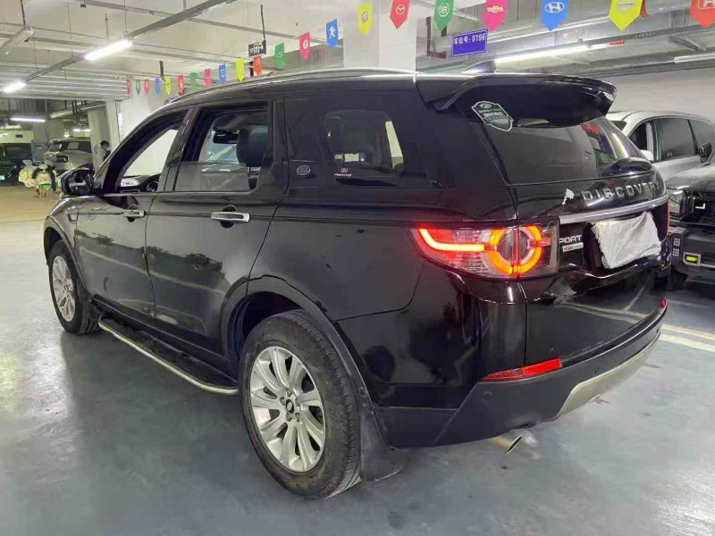 成都19年路虎发现神行7