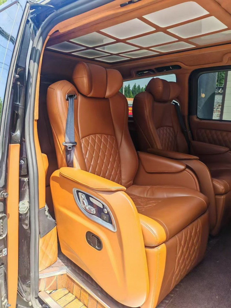 保定18年奔驰威霆6