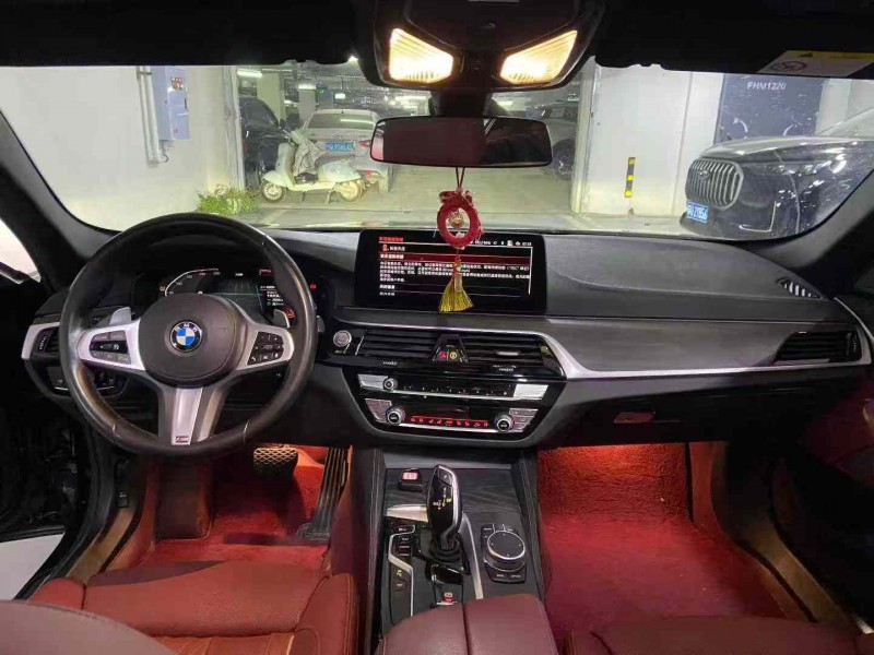 成都20年宝马5系6