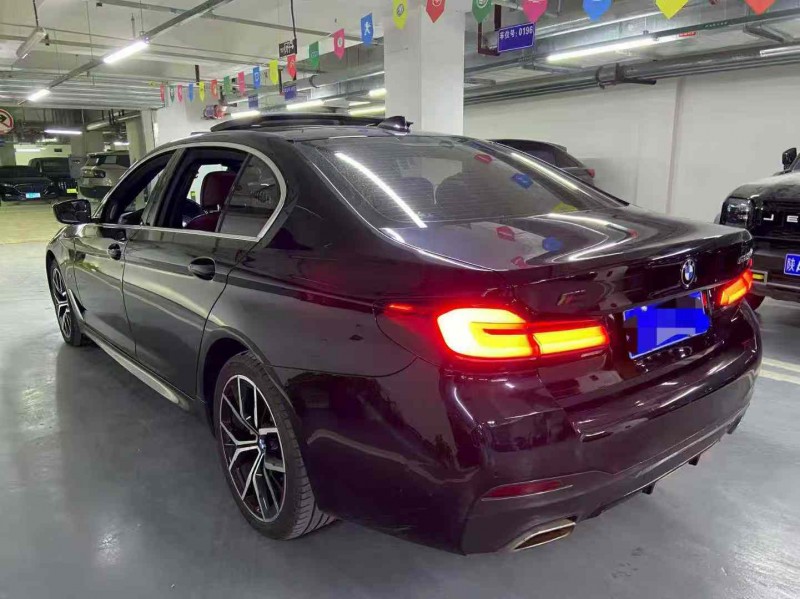 成都20年宝马5系7