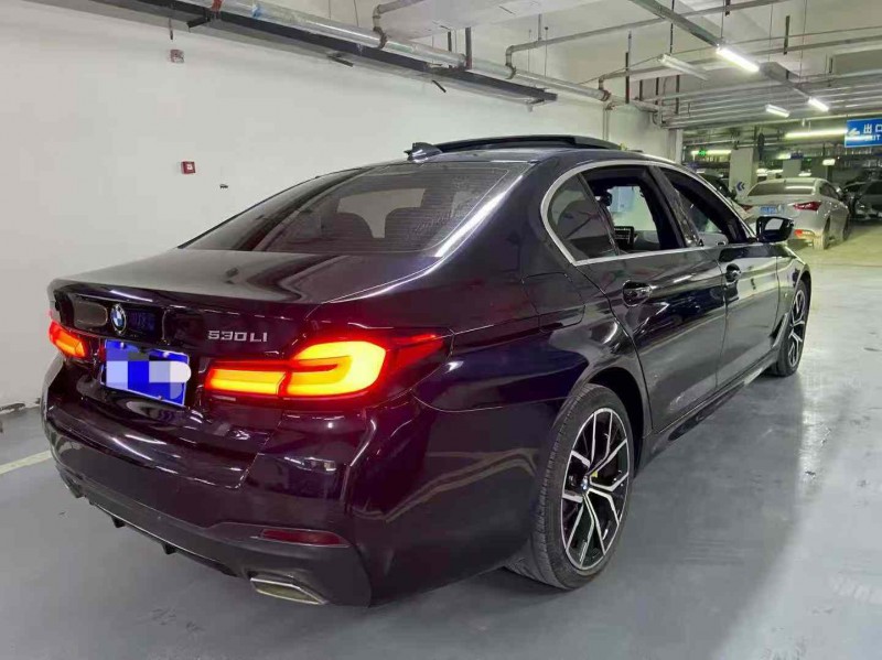 成都20年宝马5系8