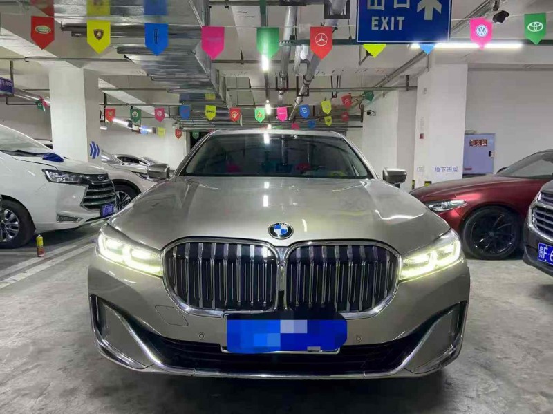 成都21年宝马7系1