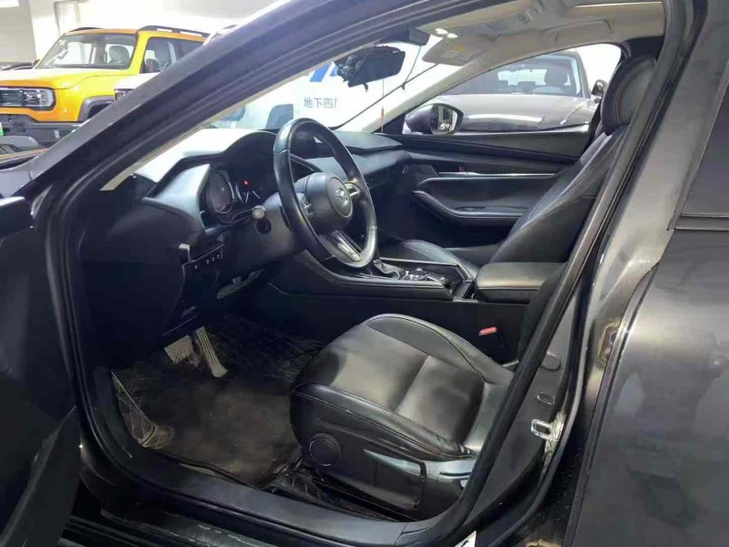 成都22年马自达昂克赛拉4