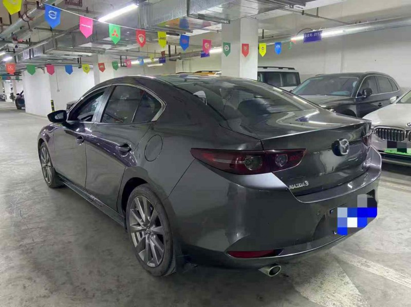 成都22年马自达昂克赛拉7